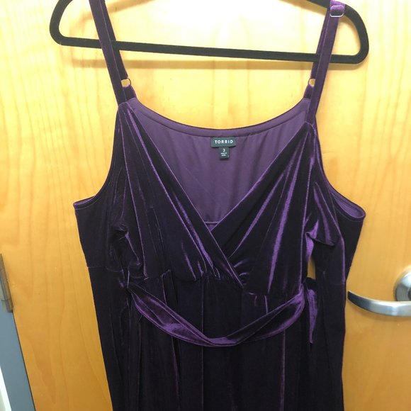 Purple Velvet Bell Sleeve Dress (Torrid Size 3) - Picture 2 of 3